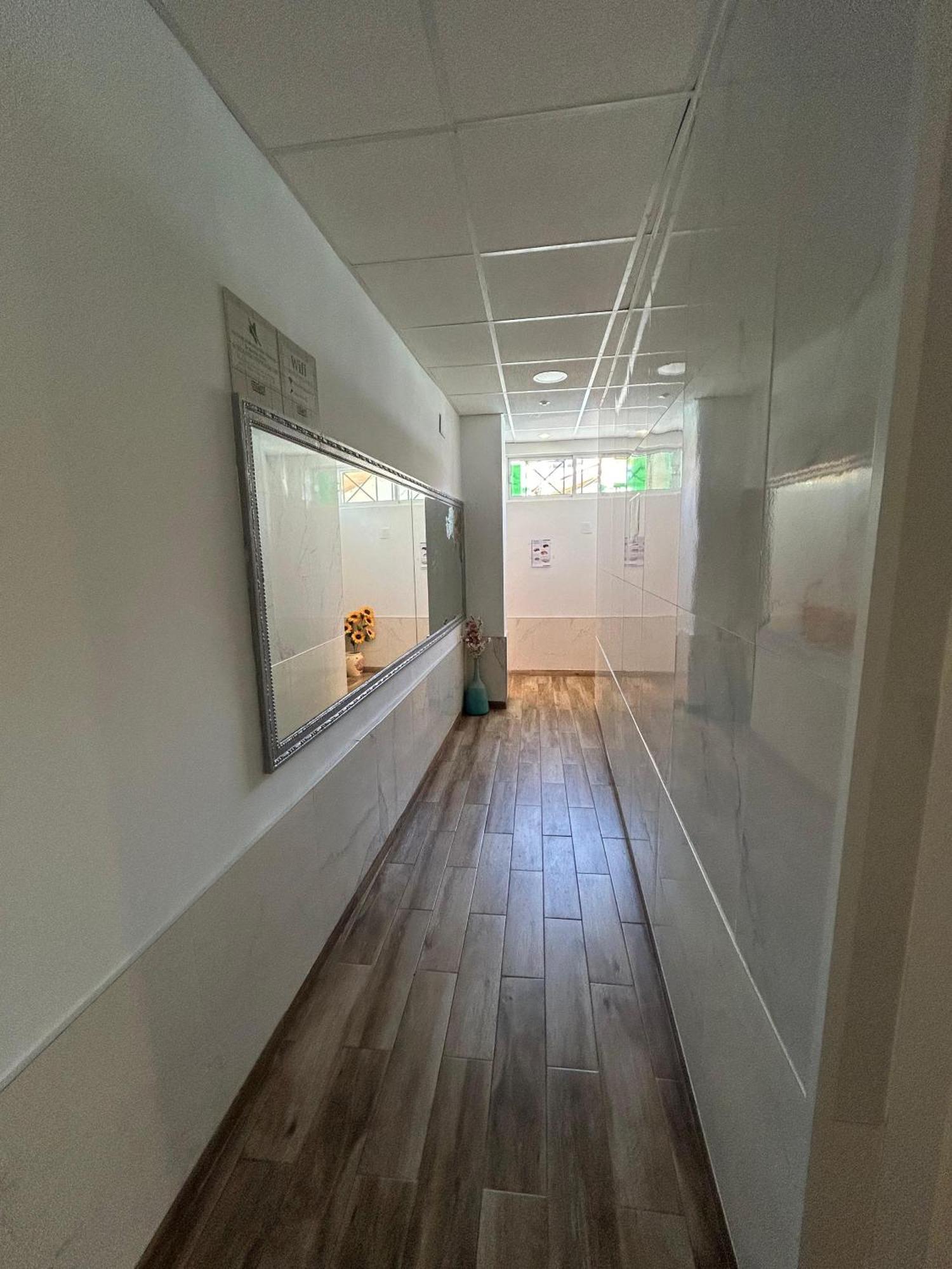 Hostal Avenida Andalucia - Solo Adultos Seville Exterior photo