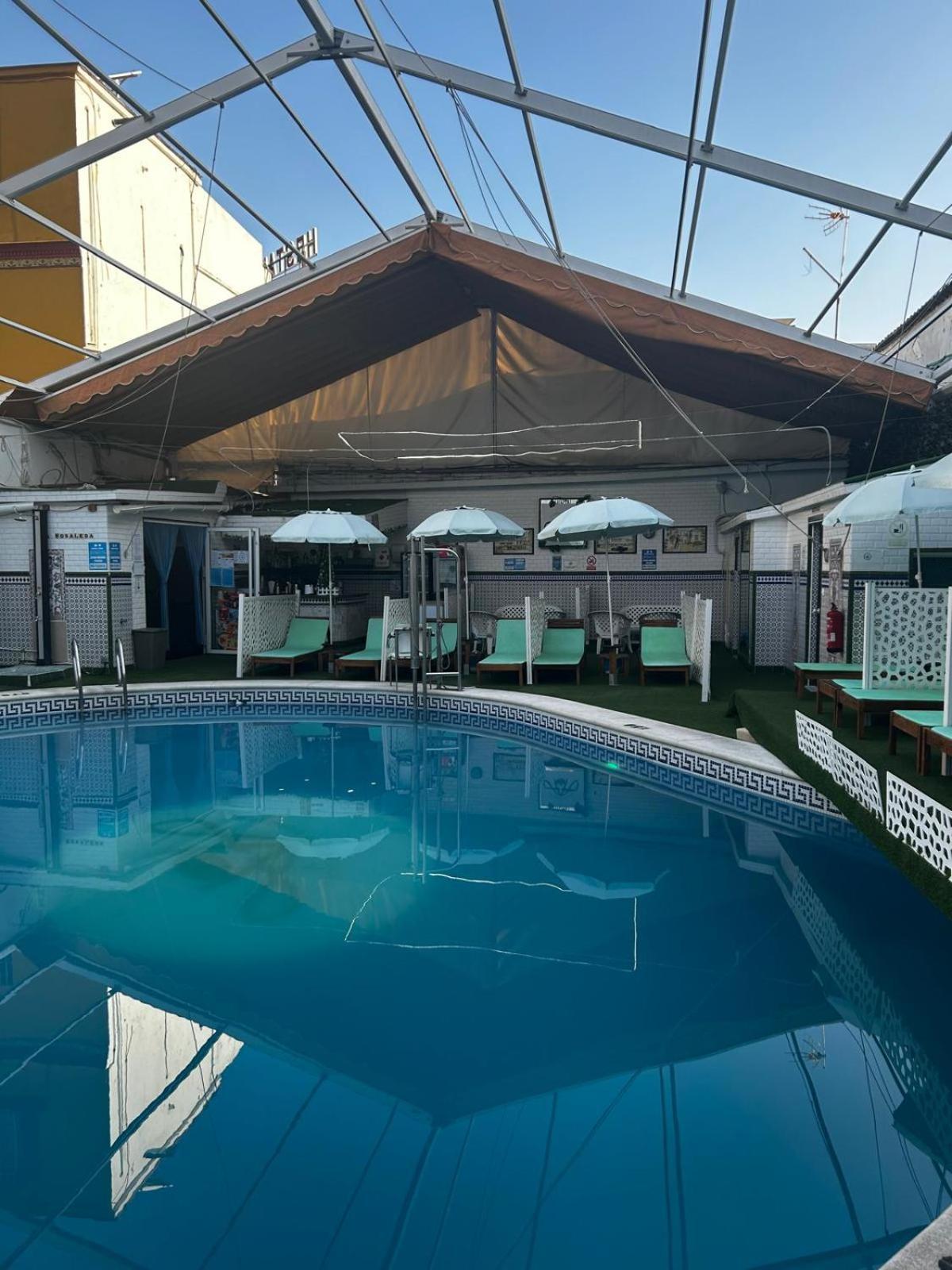 Hostal Avenida Andalucia - Solo Adultos Seville Exterior photo